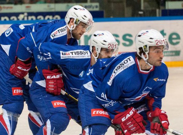 Photo hockey reportage Šatan coule la France à Grenoble