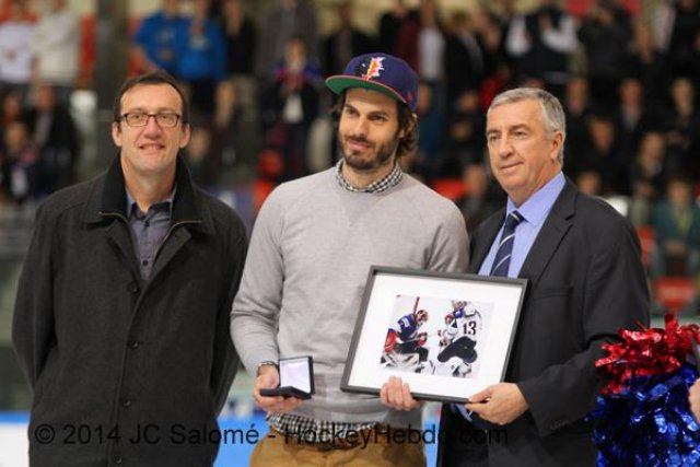 Photo hockey reportage Šatan coule la France à Grenoble