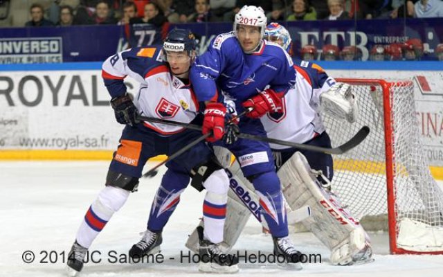 Photo hockey reportage Šatan coule la France à Grenoble