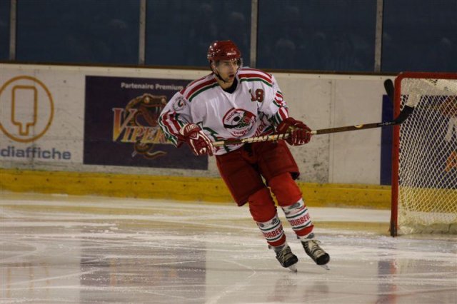 Photo hockey match Montpellier  - Courbevoie  le 20/12/2008