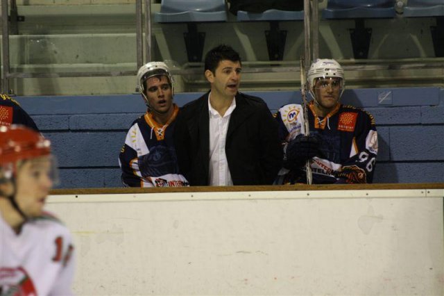 Photo hockey match Montpellier  - Courbevoie  le 20/12/2008