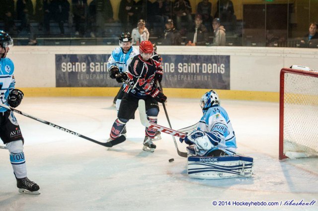 Photo hockey match Neuilly/Marne - Tours  le 06/09/2014