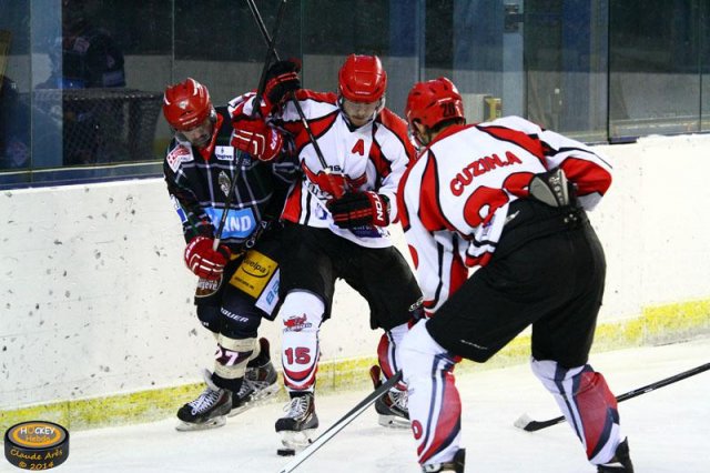 Photo hockey match Mont-Blanc - Neuilly/Marne le 13/09/2014