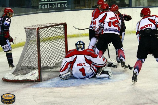 Photo hockey match Mont-Blanc - Neuilly/Marne le 13/09/2014