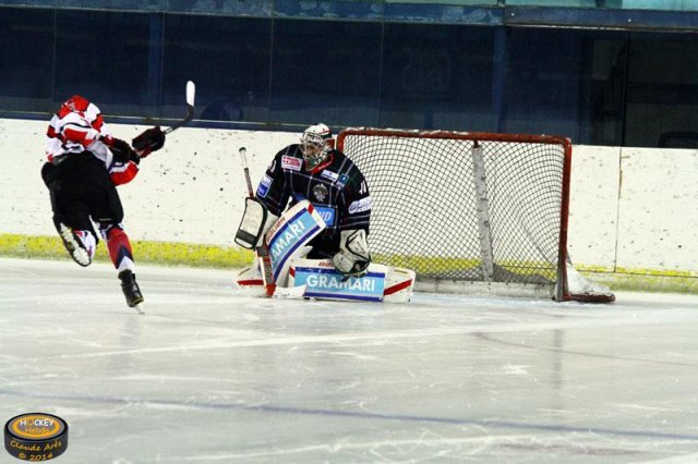 Photo hockey match Mont-Blanc - Neuilly/Marne le 13/09/2014