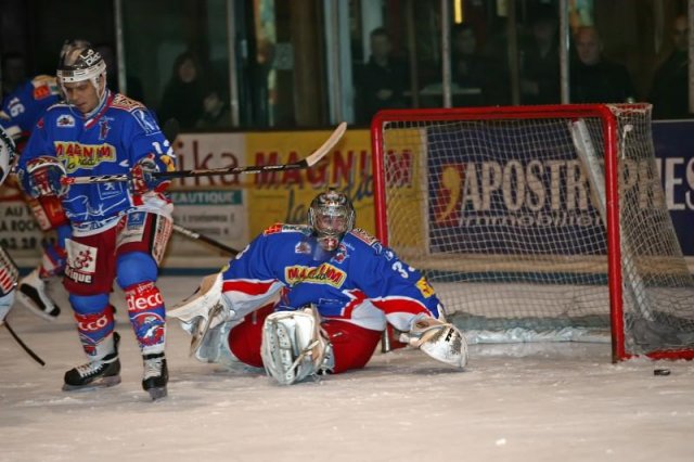 Photo hockey match Epinal  - Angers  le 23/12/2008