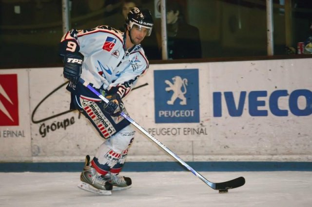 Photo hockey match Epinal  - Angers  le 23/12/2008