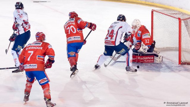 Photo hockey match Lyon - Grenoble  le 16/09/2014