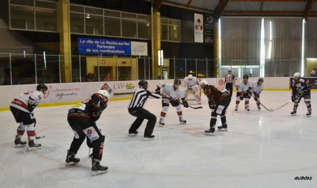 Photo hockey match La Roche-sur-Yon - Toulouse-Blagnac le 27/09/2014