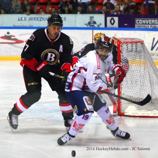 Photo hockey reportage Grenoble résiste face à l'AHL