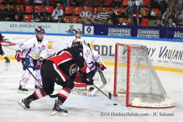 Photo hockey reportage Grenoble résiste face à l'AHL