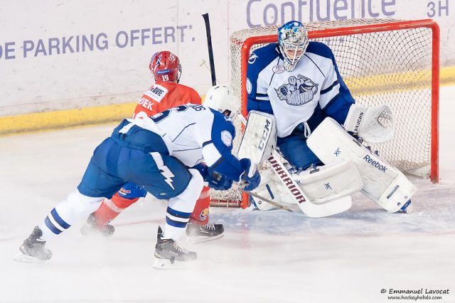 Photo hockey reportage Lyon – Syracuse : Petite Victoire des Américains
