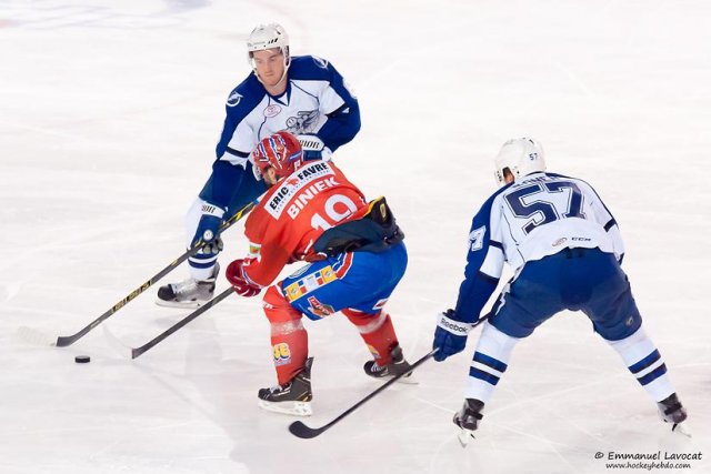 Photo hockey reportage Lyon – Syracuse : Petite Victoire des Américains