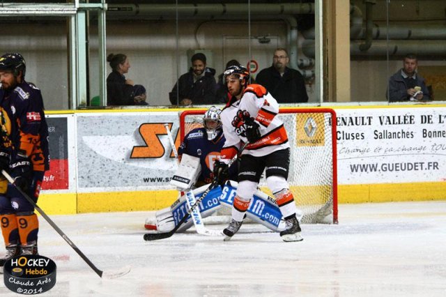 Photo hockey match Chamonix  - Epinal  le 04/10/2014