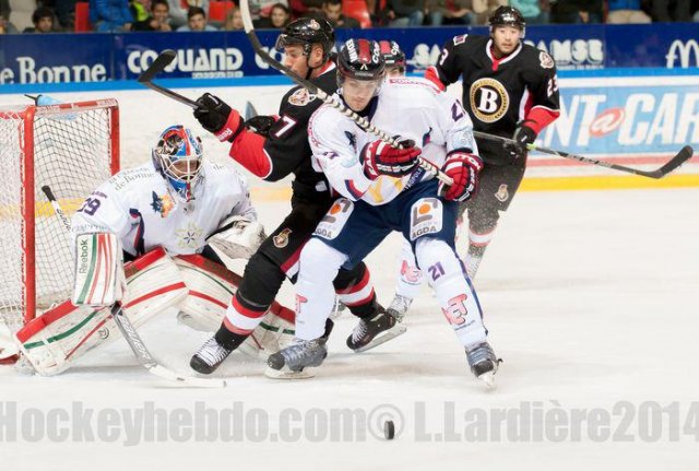 Photo hockey reportage Grenoble résiste face à l'AHL