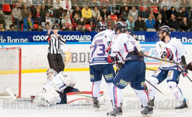 Photo hockey reportage Grenoble résiste face à l'AHL