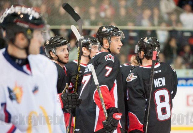 Photo hockey reportage Grenoble résiste face à l'AHL