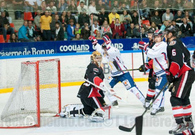 Photo hockey reportage Grenoble résiste face à l'AHL