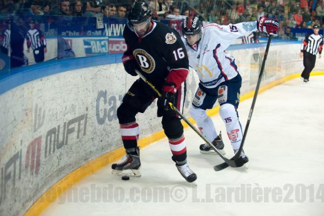 Photo hockey reportage Grenoble résiste face à l'AHL