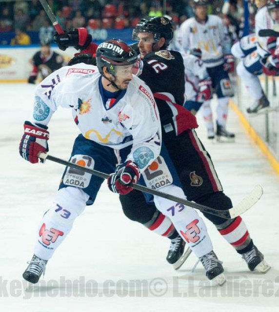 Photo hockey reportage Grenoble résiste face à l'AHL