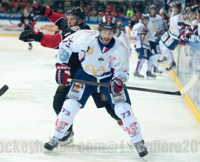 Photo hockey reportage Grenoble résiste face à l'AHL