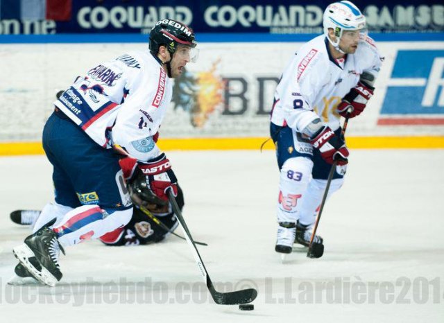 Photo hockey reportage Grenoble résiste face à l'AHL