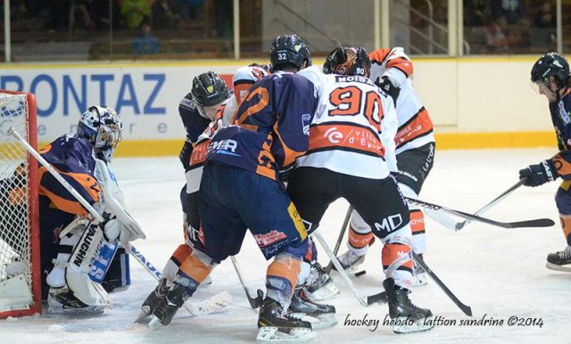 Photo hockey match Chamonix  - Epinal  le 04/10/2014