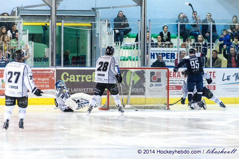 Angers  7 - 3 Brest 
