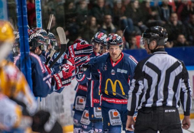 Photo hockey match Grenoble  - Strasbourg  le 14/11/2014