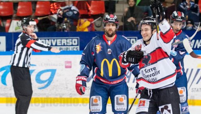 Photo hockey match Grenoble  - Briançon  le 05/12/2014