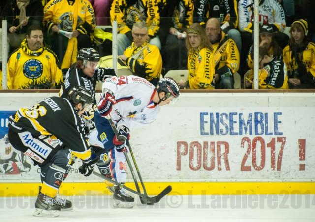 Photo hockey match Grenoble  - Rouen le 30/12/2014