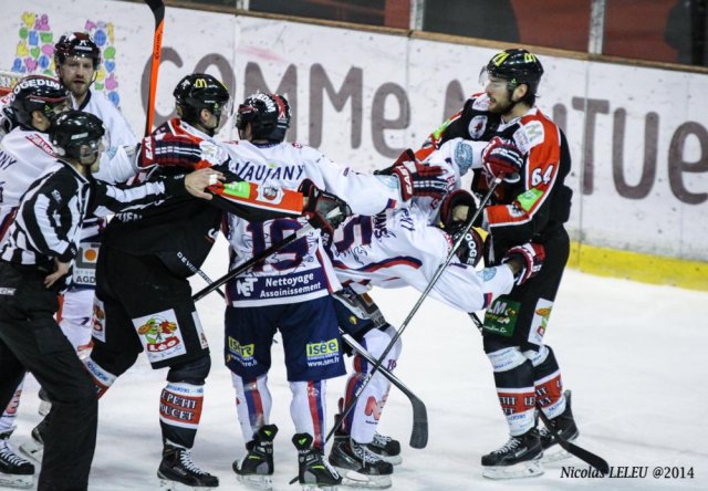 Photo hockey match Amiens  - Grenoble  le 28/12/2014