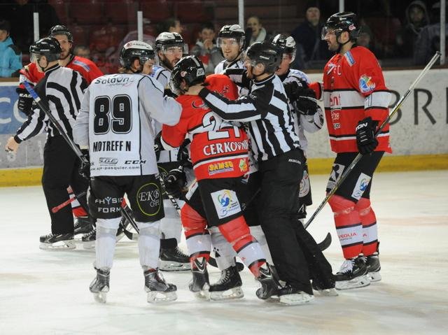 Photo hockey match Briançon  - Brest  le 17/02/2015