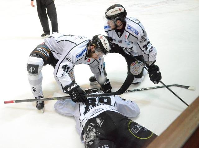 Photo hockey match Briançon  - Brest  le 24/02/2015
