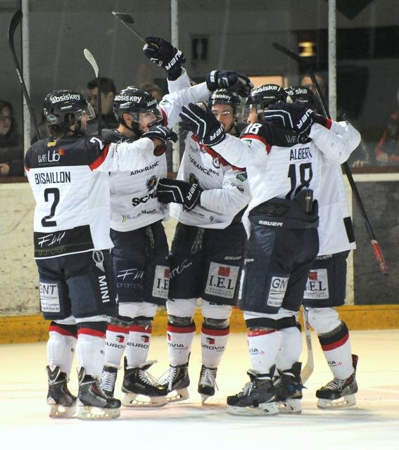 Photo hockey match Briançon  - Angers  le 03/03/2015