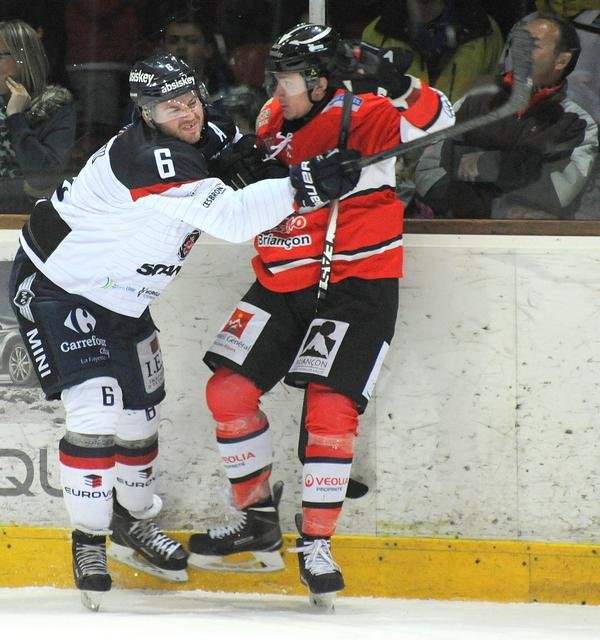 Photo hockey match Briançon  - Angers  le 03/03/2015