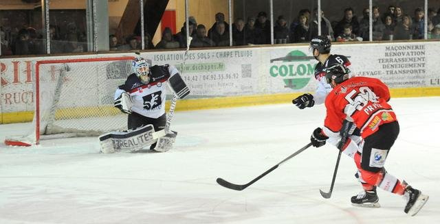 Photo hockey match Briançon  - Angers  le 03/03/2015