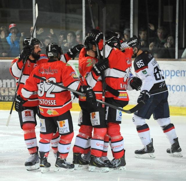 Photo hockey match Briançon  - Angers  le 03/03/2015