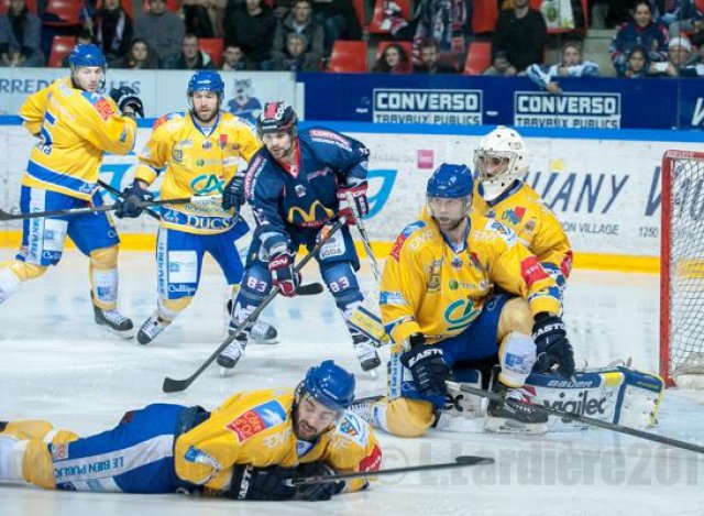 Photo hockey match Grenoble  - Dijon  le 07/03/2015