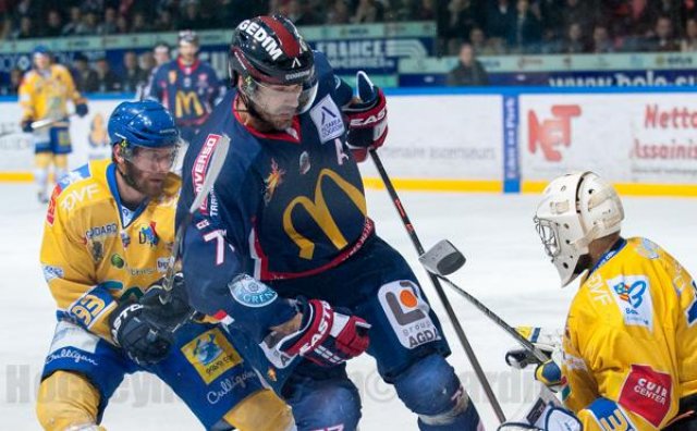 Photo hockey match Grenoble  - Dijon  le 07/03/2015