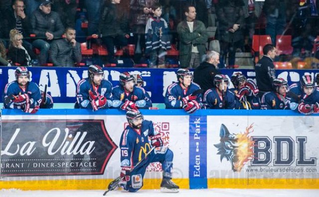 Photo hockey match Grenoble  - Dijon  le 07/03/2015