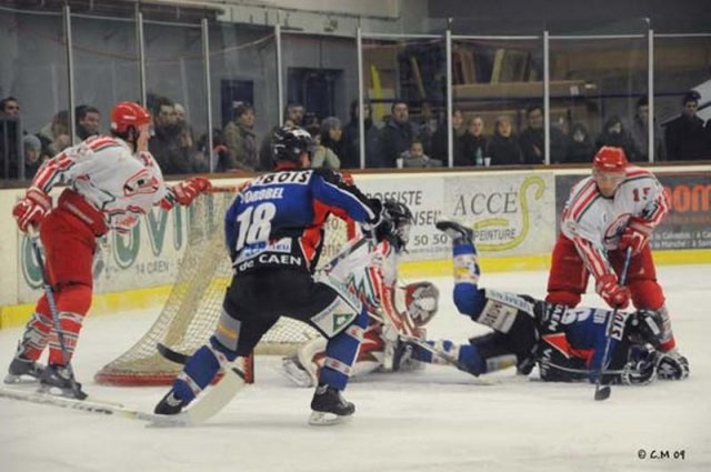 Photo hockey match Caen  - Courbevoie  le 10/01/2009