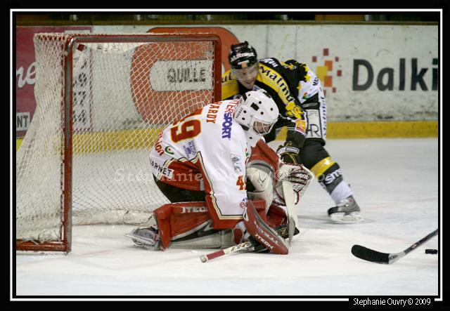 Rouen 3 - 5 Morzine-Avoriaz
