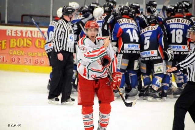 Photo hockey match Caen  - Courbevoie  le 10/01/2009