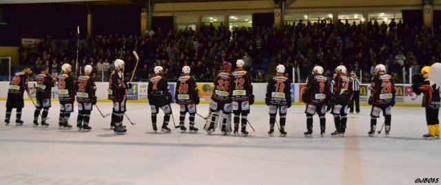 Photo hockey match La Roche-sur-Yon - Courchevel-Méribel-Pralognan le 04/04/2015