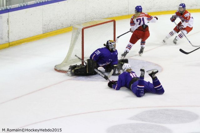 Photo hockey reportage Mondial féminin : Les Tchèques maîtrisent