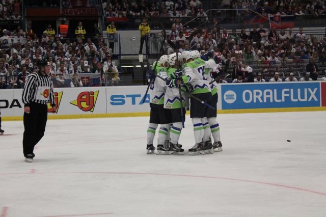 Photo hockey match Slovakia - Slovenia le 05/05/2015