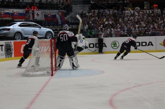 Photo hockey match Slovakia - Slovenia le 05/05/2015