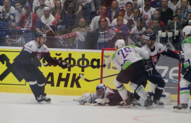 Photo hockey match Slovakia - Slovenia le 05/05/2015