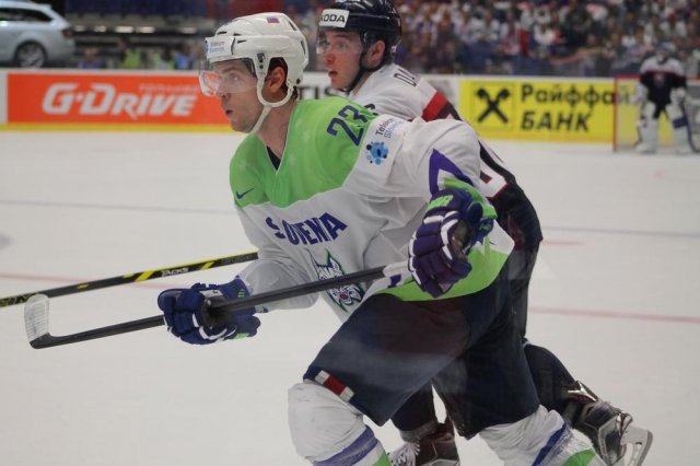 Photo hockey match Slovakia - Slovenia le 05/05/2015